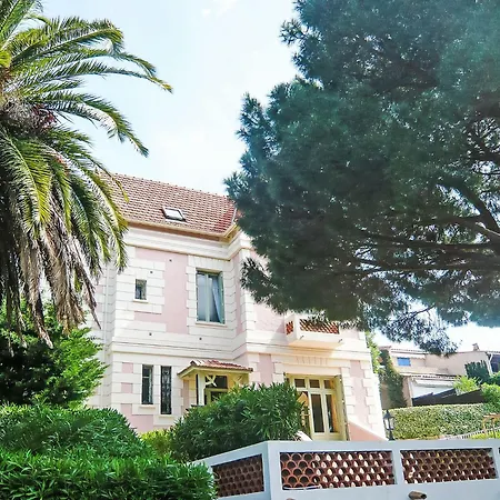 Lejlighed Castel Haussmann-4 By Interhome *